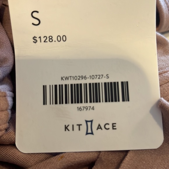 Kit and Ace Burrow Turtleneck NWT - Picture 14 of 14